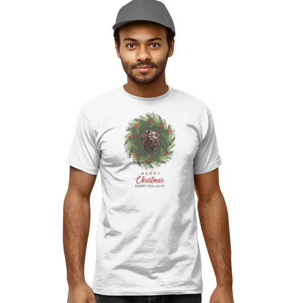 Chocolate Labrador Christmas Wreath - Adult Unisex T-Shirt